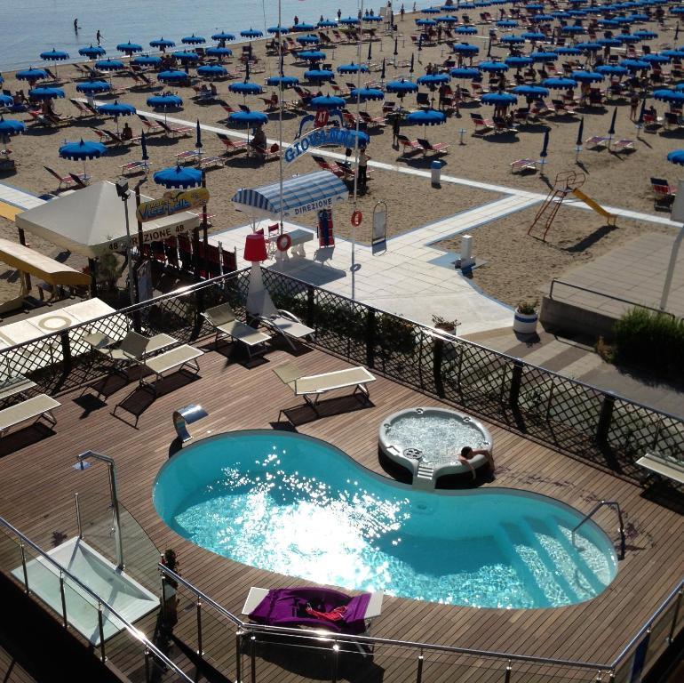 Hotel Baia Rimini Extérieur photo